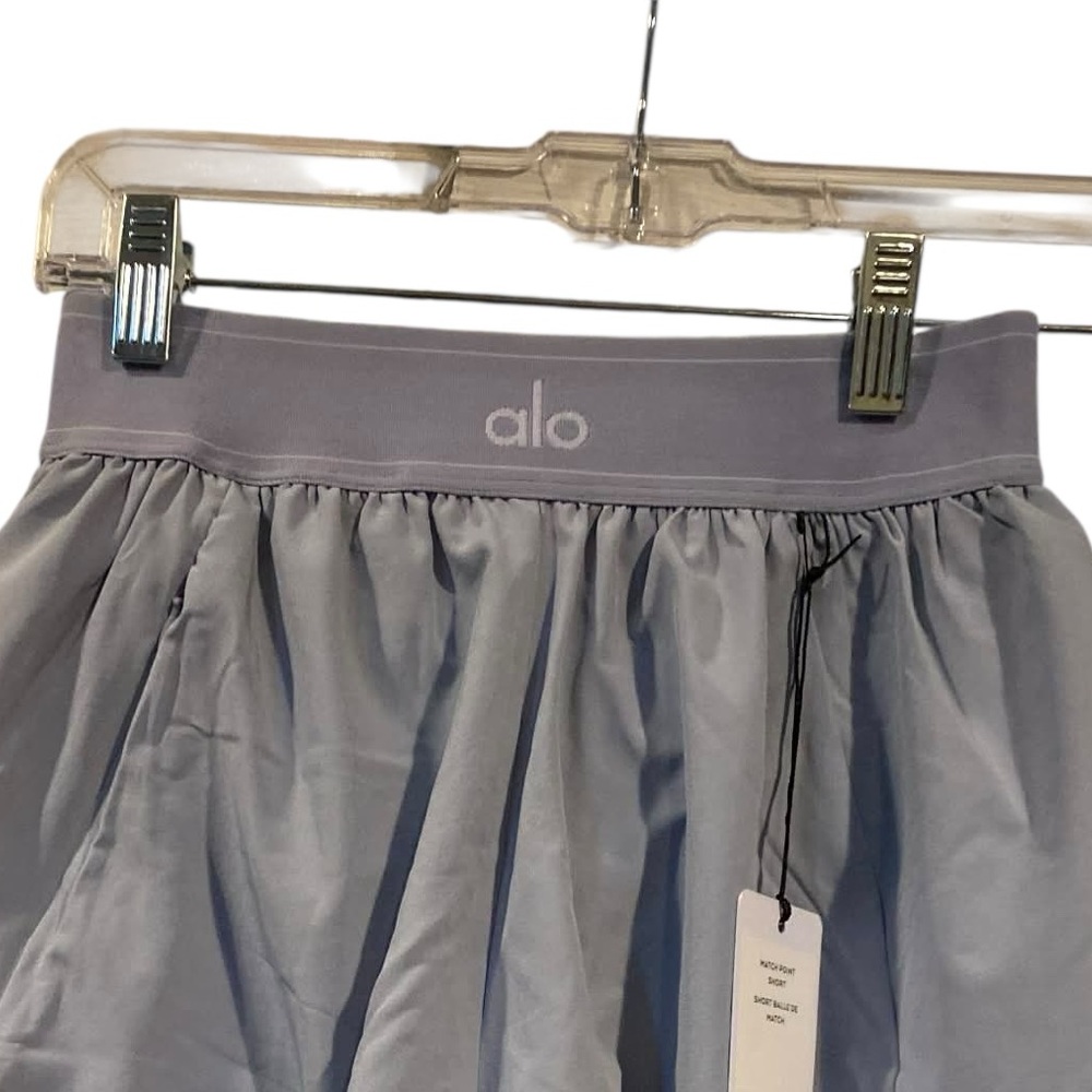 NWT Alo Yoga match point shorts WINTER FROST Size XS - Picture 2 of 3